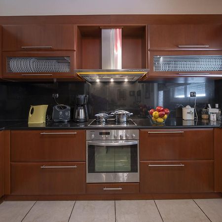 Artemis Majestic Apartment Exterior photo