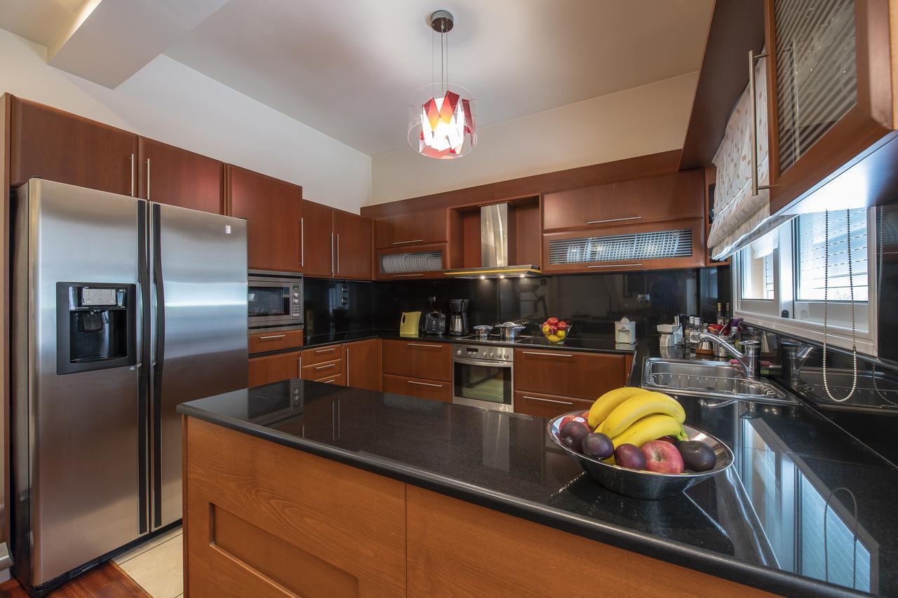 Artemis Majestic Apartment Exterior photo