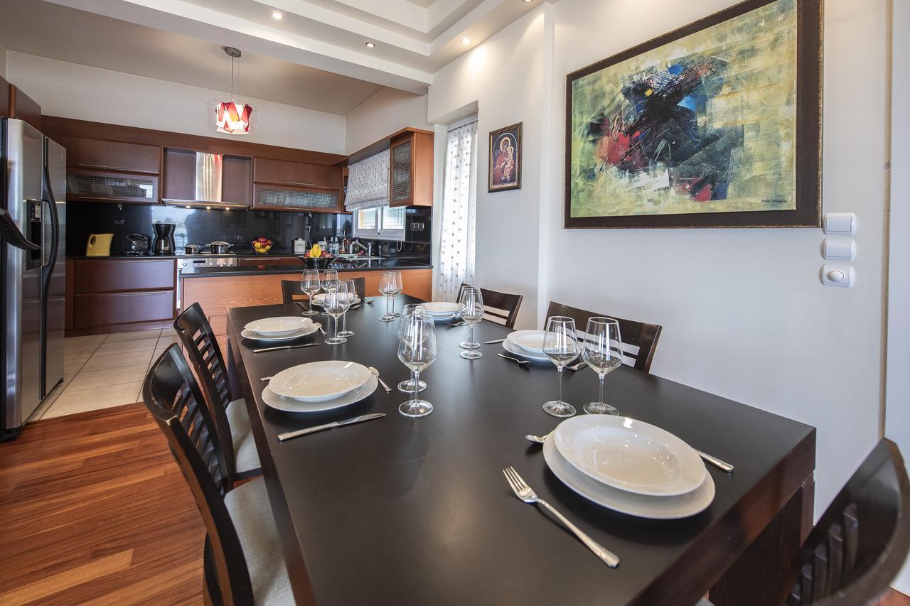 Artemis Majestic Apartment Exterior photo